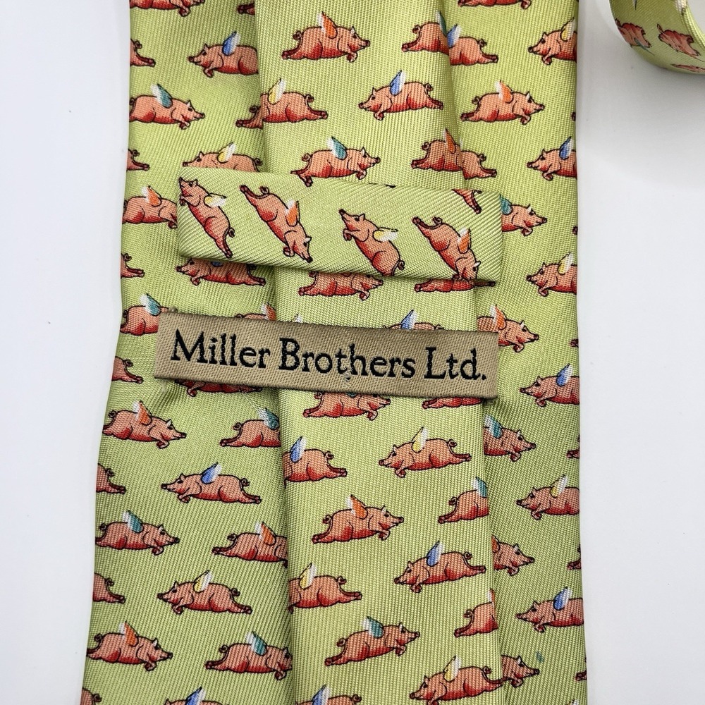 Miller Brothers LTD Green Flying Pigs Neck Tie Silk Made in USA - Picture 2 of 3